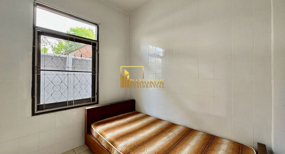 Haus zur Miete mit 3 Zimmer in Watthana, Bangkok