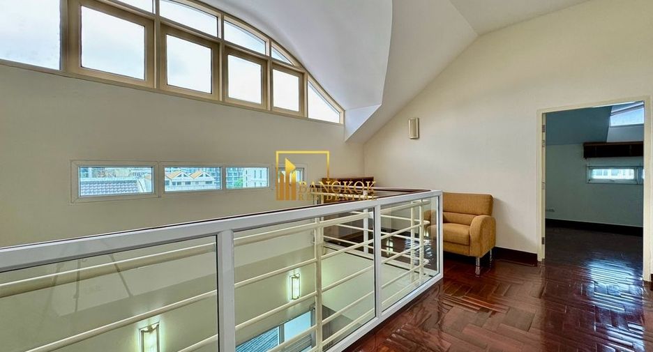 Apartamento en alquiler de 3 habitaciones en Watthana, Bangkok