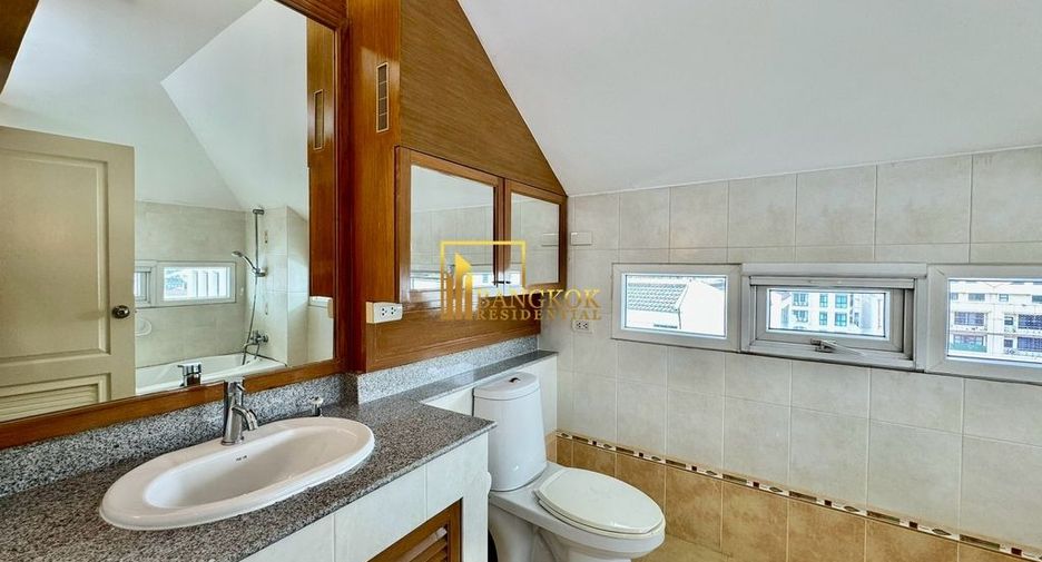 Apartamento en alquiler de 3 habitaciones en Watthana, Bangkok