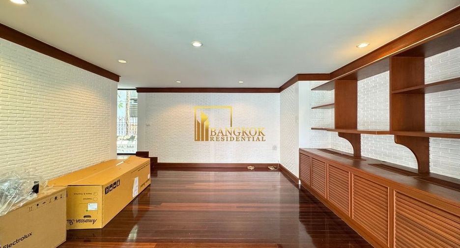 For rent 3 ベッドルーム house in Khlong Toei, Bangkok