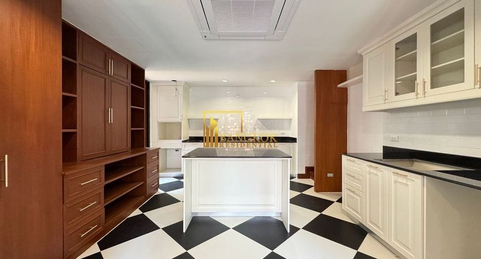 For rent 3 ベッドルーム house in Khlong Toei, Bangkok