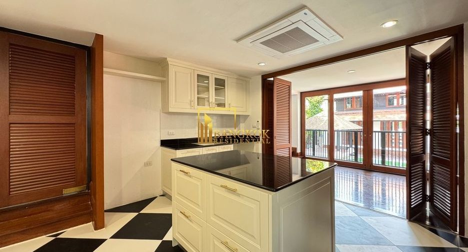 For rent 3 ベッドルーム house in Khlong Toei, Bangkok