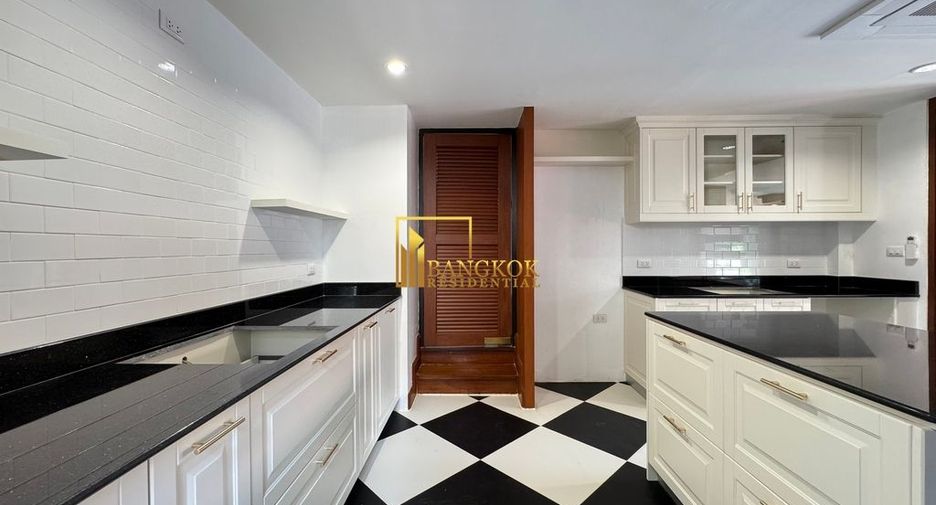For rent 3 ベッドルーム house in Khlong Toei, Bangkok