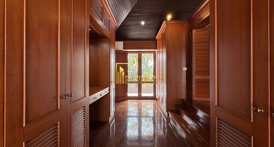 For rent 3 ベッドルーム house in Khlong Toei, Bangkok