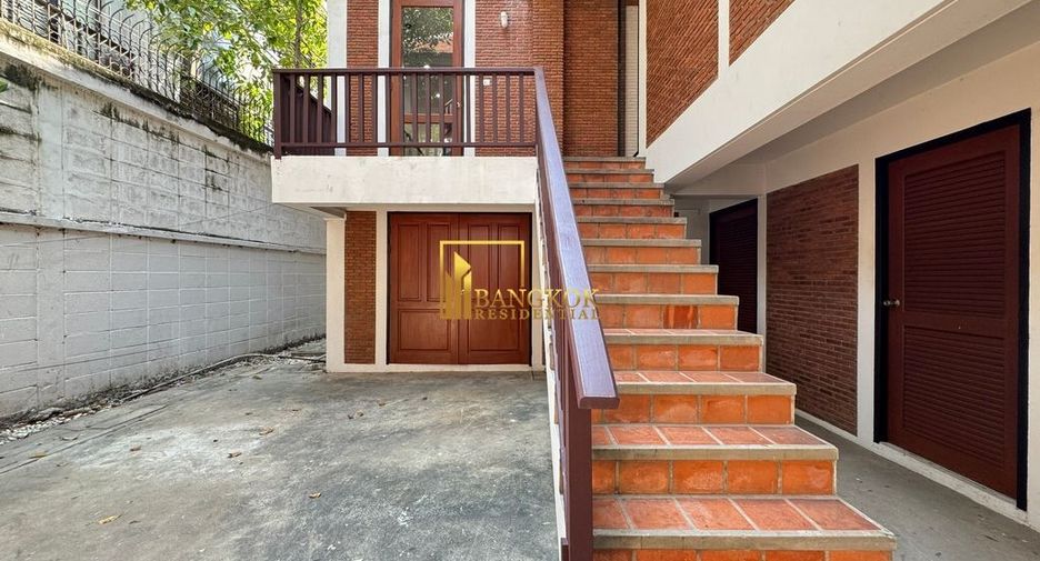 For rent 3 ベッドルーム house in Khlong Toei, Bangkok