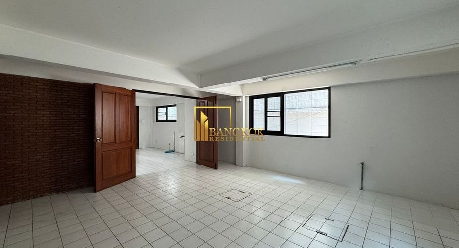 For rent 3 ベッドルーム house in Khlong Toei, Bangkok