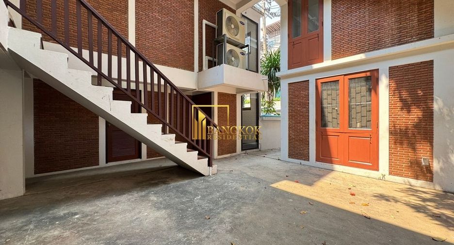 For rent 3 ベッドルーム house in Khlong Toei, Bangkok