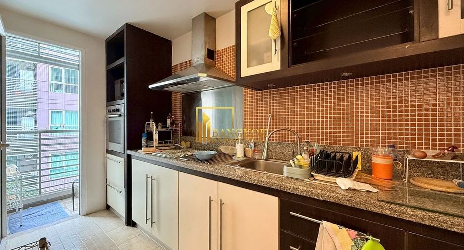 Condo en alquiler y en venta de 2 habitaciones en Watthana, Bangkok