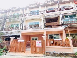 For sale 4 bed townhouse in Mueang Nonthaburi, Nonthaburi
