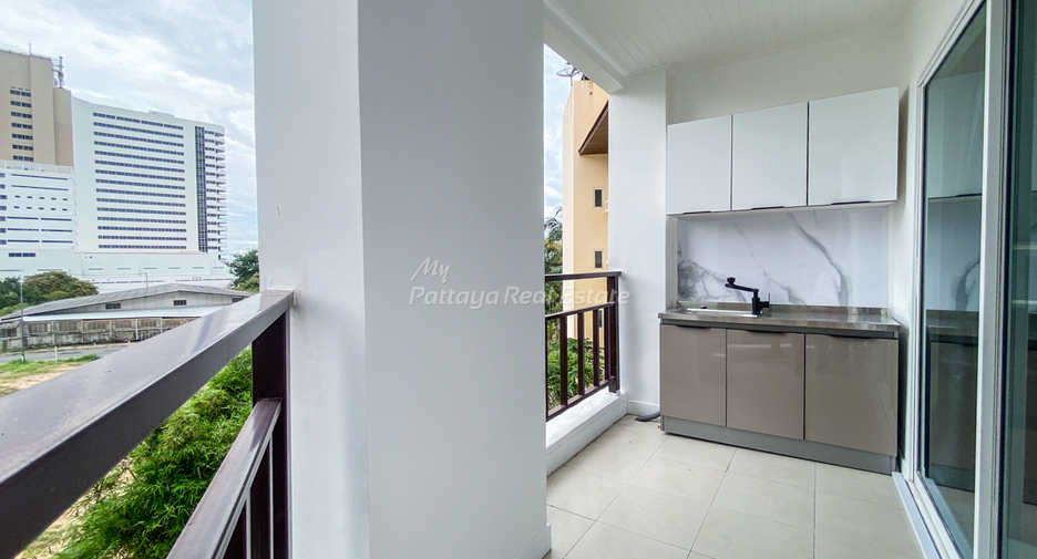 For sale studio condo in Bang Lamung, Chonburi