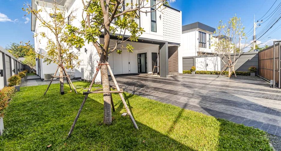 For sale 4 bedrooms house in Hang Dong, Chiang Mai