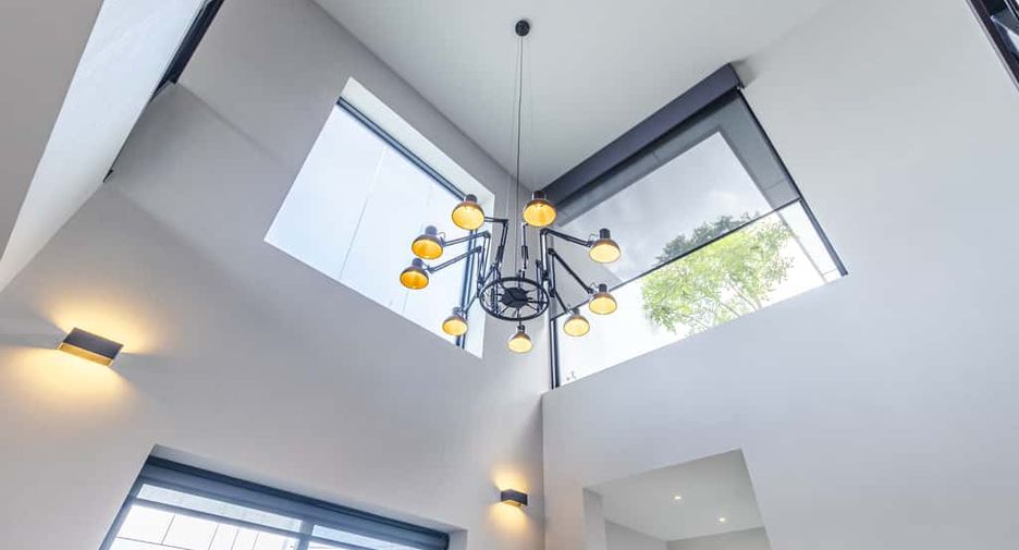 For sale 4 bedrooms house in Hang Dong, Chiang Mai