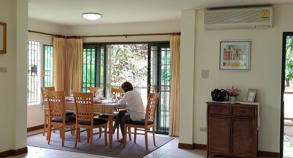 Casa en venta de 4 habitaciones en Hang Dong, Chiang Mai