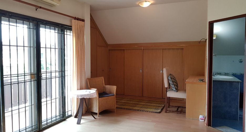 Casa en venta de 4 habitaciones en Hang Dong, Chiang Mai