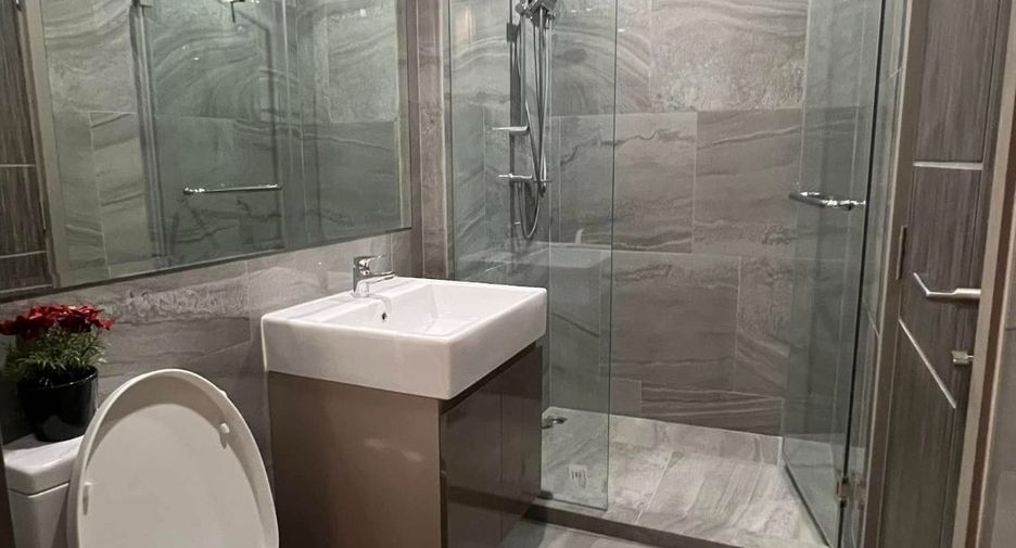 For sale 2 bedrooms condo in Ratchathewi, Bangkok
