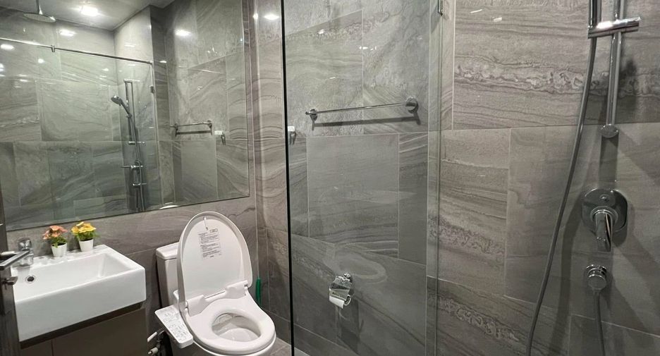 For sale 2 bedrooms condo in Ratchathewi, Bangkok
