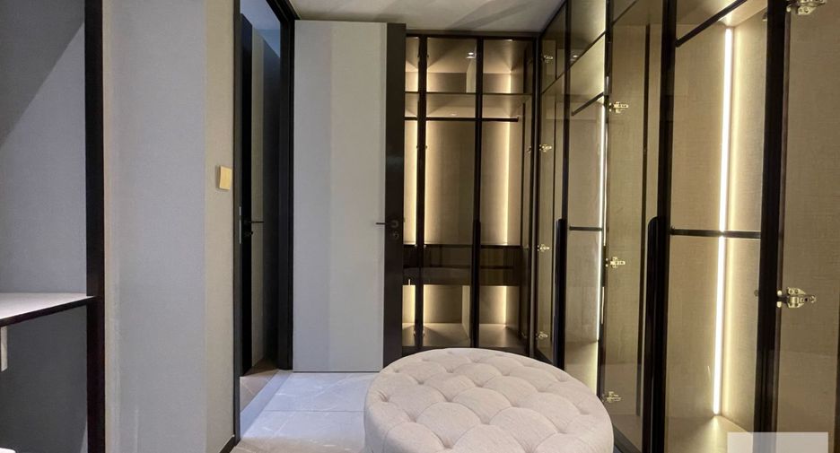 For rent 3 bed condo in Watthana, Bangkok