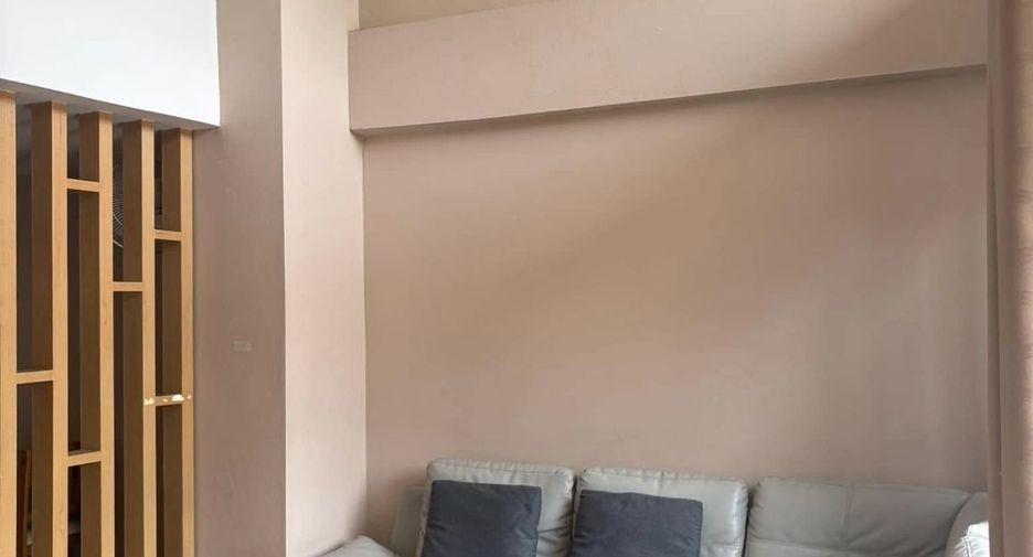For rent 3 bedrooms townhouse in Mueang Chiang Mai, Chiang Mai