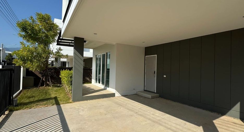 For sale 4 bedrooms house in Mueang Chiang Mai, Chiang Mai