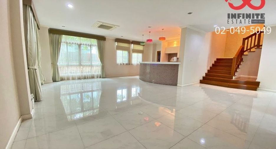 For sale 4 bed house in Lam Luk Ka, Pathum Thani