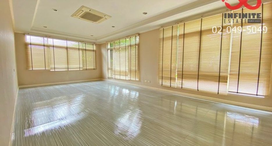 For sale 4 bed house in Lam Luk Ka, Pathum Thani