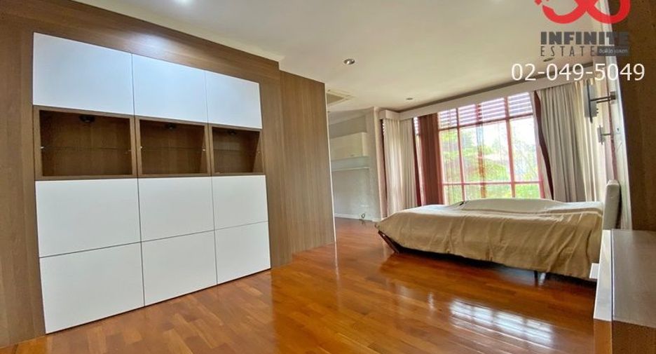 For sale 4 bed house in Lam Luk Ka, Pathum Thani