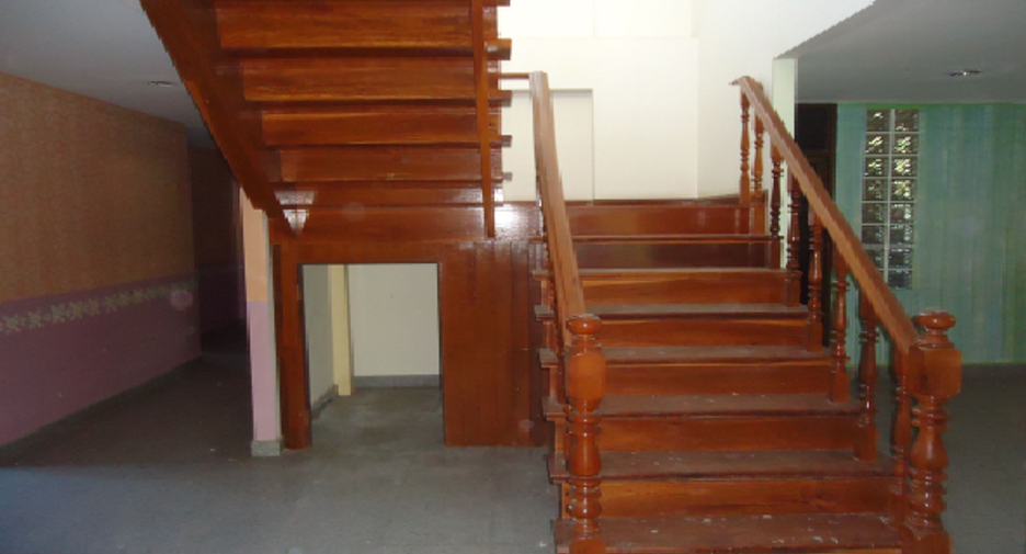 Casa en venta de 4 habitaciones en Ban Pho, Chachoengsao