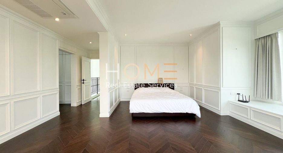 For sale 4 bedrooms house in Bang Khae, Bangkok
