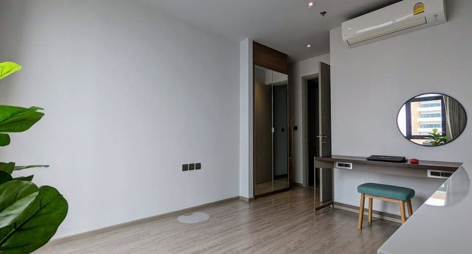 À vendre 2 chambres condo à Watthana, Bangkok