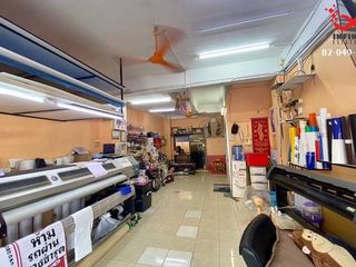 For sale 3 bed retail Space in Mueang Nonthaburi, Nonthaburi