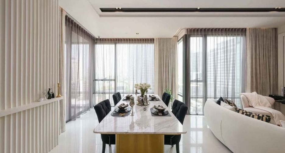 For rent and for sale 2 bedrooms condo in Watthana, Bangkok