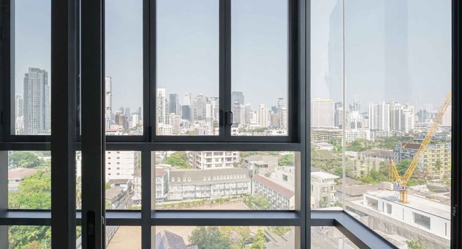 For rent and for sale 2 bedrooms condo in Watthana, Bangkok
