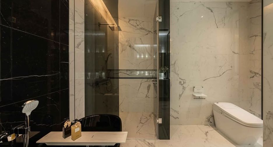For rent and for sale 2 bedrooms condo in Watthana, Bangkok
