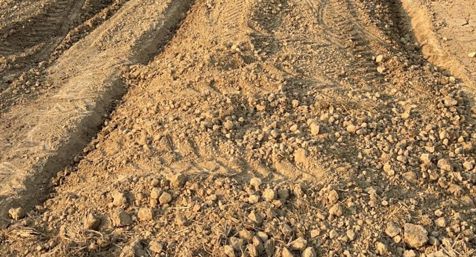 Terreno en venta en Si Satchanalai, Sukhothai