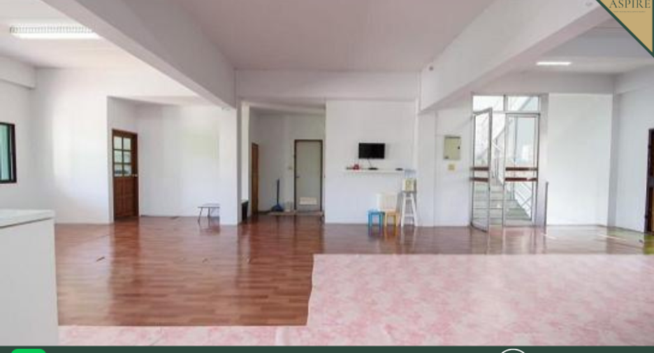 Gewerbefläche zum Kauf mit 5 Zimmer in Phra Khanong, Bangkok