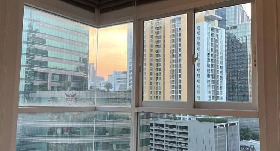 À vendre 2 chambres condo à Watthana, Bangkok