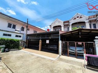 For sale 2 bed townhouse in Mueang Nonthaburi, Nonthaburi