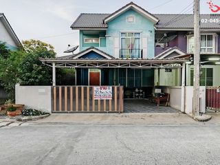 For sale 3 bed townhouse in Lam Luk Ka, Pathum Thani