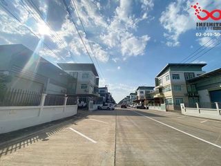For sale 3 Beds office in Lam Luk Ka, Pathum Thani