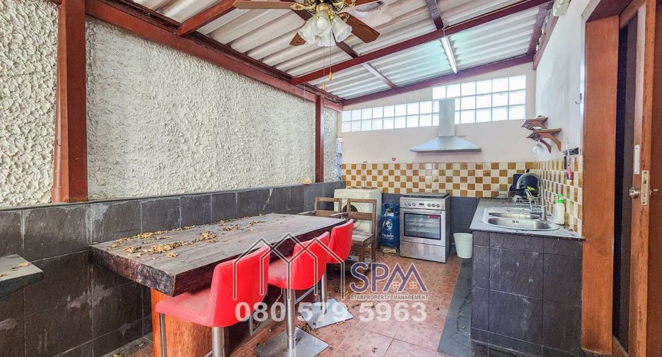 For sale 5 bedrooms townhouse in Hua Hin, Prachuap Khiri Khan