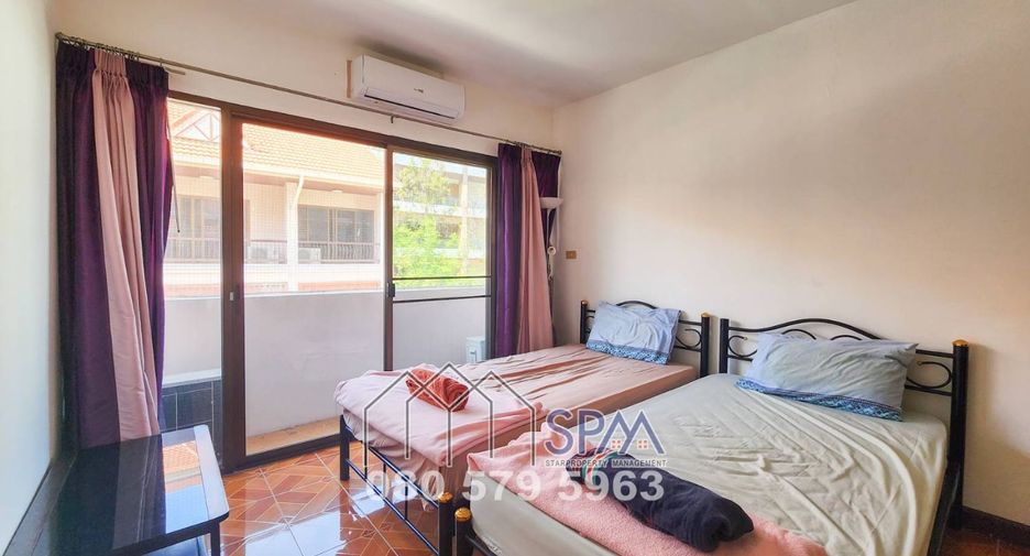 For sale 5 bedrooms townhouse in Hua Hin, Prachuap Khiri Khan