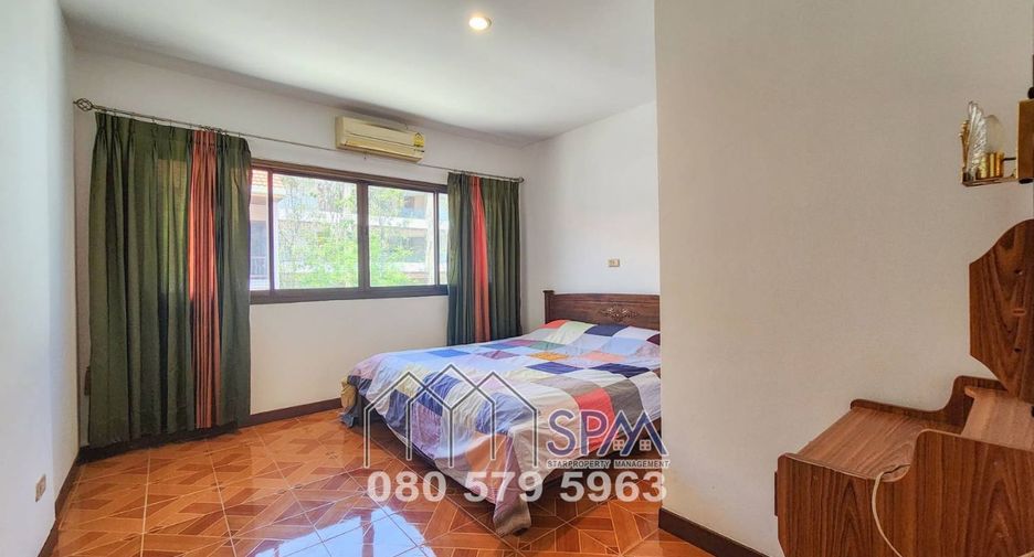 For sale 5 bedrooms townhouse in Hua Hin, Prachuap Khiri Khan