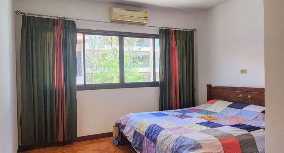 For sale 5 bedrooms townhouse in Hua Hin, Prachuap Khiri Khan