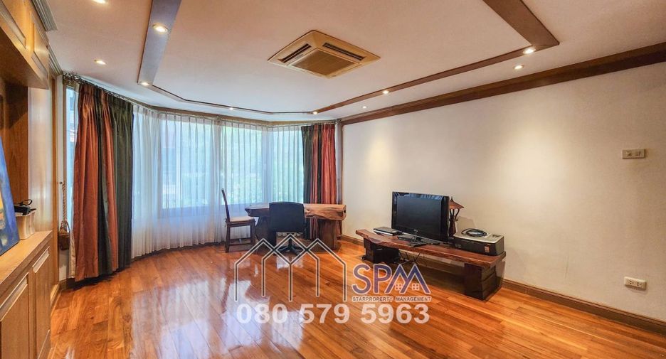 For sale 5 bedrooms townhouse in Hua Hin, Prachuap Khiri Khan