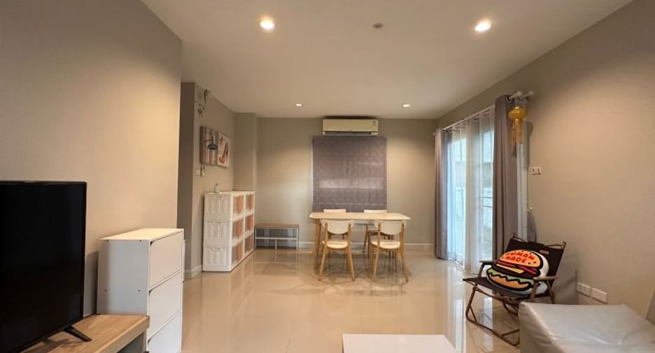 À vendre 3 chambres maison à Doi Saket, Chiang Mai