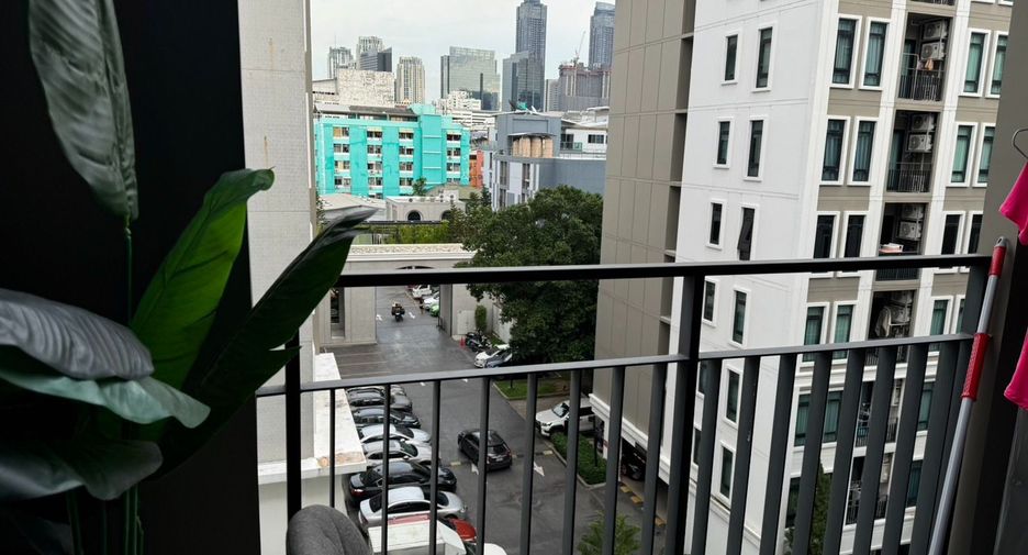 For sale 1 Beds condo in Din Daeng, Bangkok