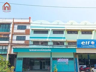 For sale retail Space in Tha Tako, Nakhon Sawan