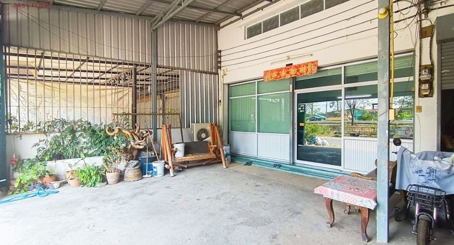 For sale retail Space in Tha Tako, Nakhon Sawan