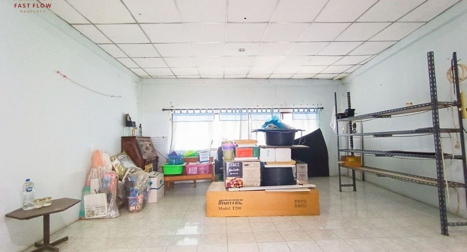 For sale retail Space in Tha Tako, Nakhon Sawan