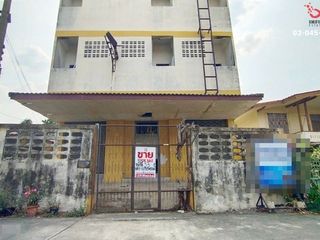 For sale 39 bed apartment in Mueang Samut Prakan, Samut Prakan